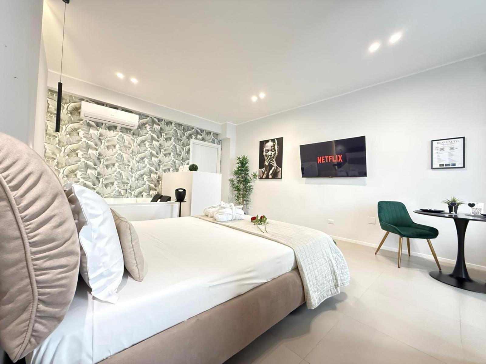Luxury Apartment - Suite Cavour Bari Exterior photo